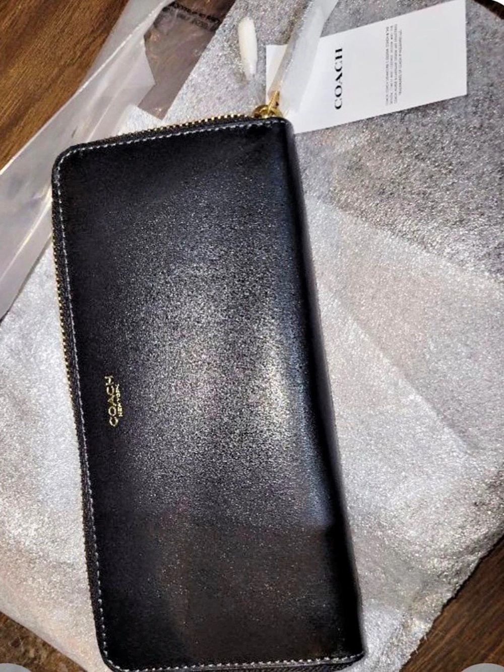 NWT COACH Refined Calf Leather Long Zip Around Accordian Wallet